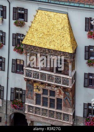 Goldenes Dachl oder Goldenes Dachl, spätgotischen Erker Balkon, Innsbruck, Tirol, Österreich, Europa Stockfoto