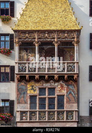 Goldenes Dachl oder Goldenes Dachl, spätgotischen Erker Balkon, Innsbruck, Tirol, Österreich, Europa Stockfoto