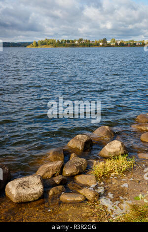 See Kirillovsky Siverskoye, im Stadtteil im Norden von Russland. Berühmt für seine C 14 Kloster auf dem Shoreline, Kirillo-Belozersky Kloster gebaut. Stockfoto