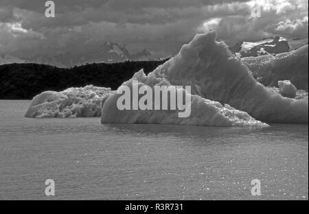 Argentinien, Patagonien. Nationalpark Los Glaciares, Eisberge in Argentino See Stockfoto