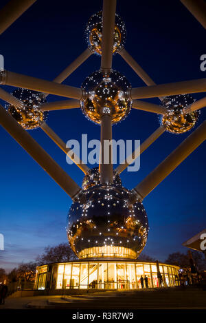 Belgien, Brüssel. Heysel, das Atomium, Wahrzeichen von Brüssel aus dem Jahre 1958 Weltmesse Stockfoto