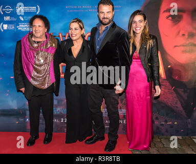 Caserta, Italien. 22 Nov, 2018. War gestern in Caserta am Duell Dorf die Pressekonferenz und die nationale Premiere des Films von Regisseur Casertano Edoardo De Angelis, Sieger der BNL öffentliche Verleihung im Rome Film Festival 2018 statt. Credit: Sonia Brandolone/Pacific Press/Alamy leben Nachrichten Stockfoto