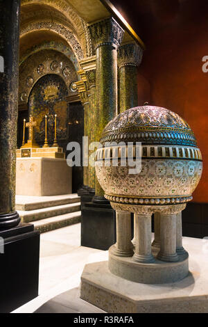 Die Tiffany Kapelle an der Charles Hosmer Morse Museum, Winter Park, Florida, USA Stockfoto