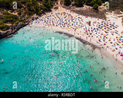 Spanien, Balearen, Mallorca, Luftaufnahme der Cala Mondrago und Playa Mondrago, Mandrago Natur Park Stockfoto