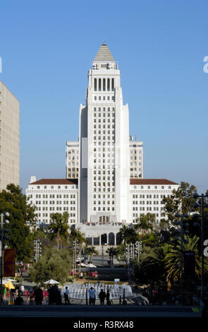 Im Jahr 1928 abgeschlossen, Los Angeles City Hall Häuser die Büros der Bürgermeister und der Stadtrat und hat in Film- und Fernsehproduktionen. Stockfoto