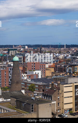 Irland, Dublin, Guinness Storehouse, Brauereimuseum, Blick auf die Stadt von der Dachterrasse Gravity Bar Stockfoto