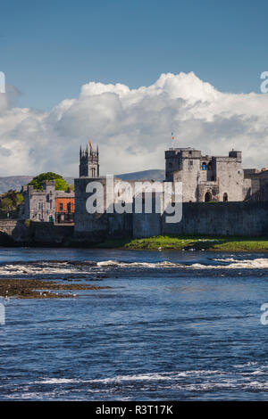 Irland, County Limerick, Limerick City, King John Castle, 13. Jahrhundert Stockfoto