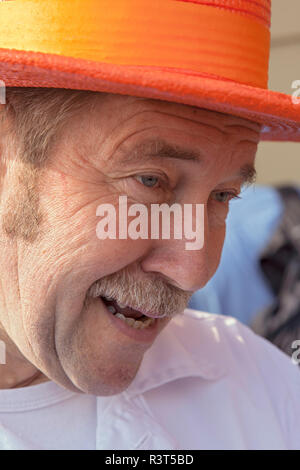 Lokaler Teilnehmer auf dem Käsemarkt, Alkmaar, Niederlande Stockfoto