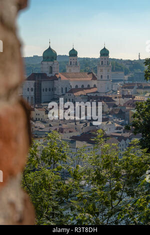 Deutschland, Bayern, Passau, Blick auf die Stadt mit St. Stephen's Cathedral Stockfoto