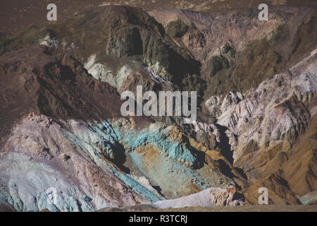 Blick auf den Künstler Palette auf Künstler in Death Valley National Park, Death Valley, Inyo County, Kalifornien, USA Stockfoto