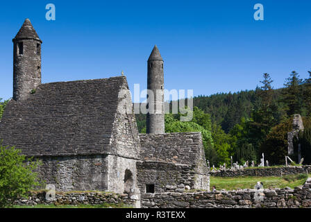 Irland, County Wicklow, Glendalough, alten Klostersiedlung, begonnen von St. Kevin, St. Kevins Küche Kirche Stockfoto