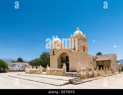 Iglesia San Pedro Nolasco de Molinos. Molinos Dorf, Valles Calchaquies Region, Provinz Salta. Südamerika, Argentinien, Cafayate Stockfoto