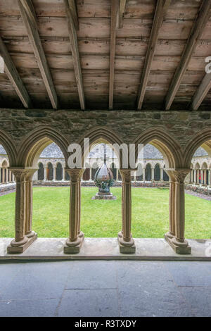 Großbritannien, Schottland, Isle of Iona, Iona Abbey Kloster, die Abtei ursprünglich im 6. Jahrhundert gegründet und war im 20. Jahrhundert restauriert. Stockfoto