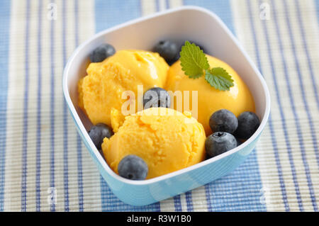 Mango Eis Stockfoto