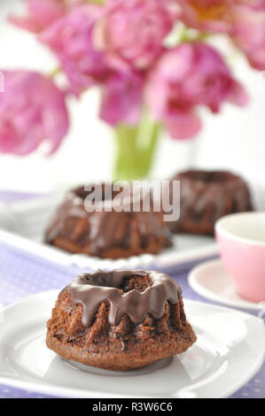 Mini Schokolade bundt Kuchen Stockfoto