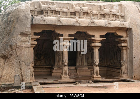 Varaha Cave Tempel, Mamallapuram, Tamil Nadu, Indien Stockfoto