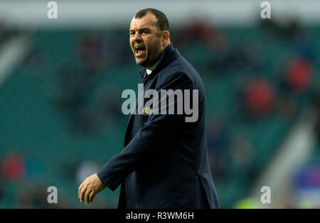 Australiens Cheftrainer Michael Chieka vor der Quilter Herbst International bei Twickenham Stadium, London. Stockfoto