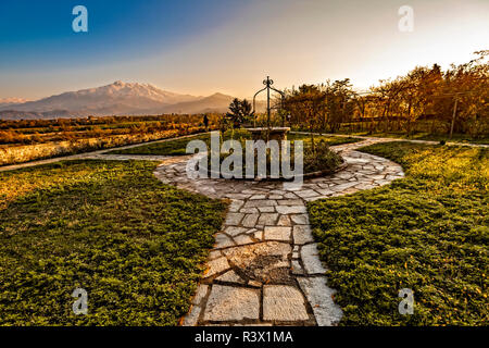 Italien Piemont Cuneo Heiligtum der Santa Maria degli Angeli Garten Stockfoto