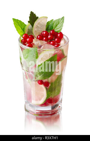 Rote Johannisbeere mojito Stockfoto