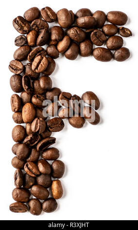 Briefe von Kaffeebohnen auf weißem Hintergrund gemacht Stockfoto