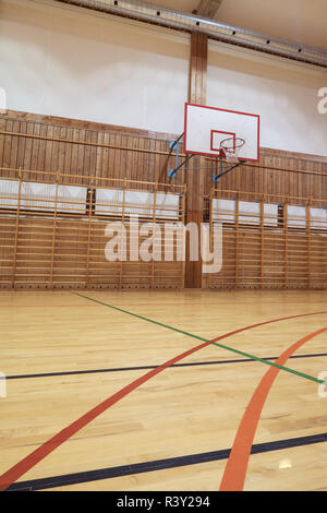 Retro Hallenbad Fitnessraum Stockfoto