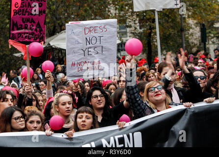 Rom, Italien. 24. November 2018. Demonstration gegen männliche Gewalt an Frauen. Credit: Update Bilder/Alamy leben Nachrichten Stockfoto