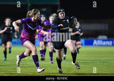 London, Großbritannien. 24. Nov 2018. Hanna Casey von Sarazenen Frauen ist während Tyrrells Premier 15 s Liga - sarazenen Frauen gegen Loughborough Blitz bei Allianz Park am Samstag, 24. November 2018. LONDON ENGLAND. (Nur redaktionelle Nutzung, eine Lizenz für die gewerbliche Nutzung erforderlich. Keine Verwendung in Wetten, Spiele oder einer einzelnen Verein/Liga/player Publikationen.) Credit: Taka G Wu/Alamy leben Nachrichten Stockfoto