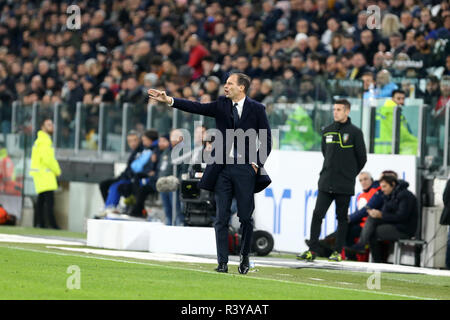 Torino, Italien. 24. November 2018. Massimiliano Allegri, Cheftrainer des FC Juventus, Gesten während des Spiels FC Juventus und Spal. Stockfoto