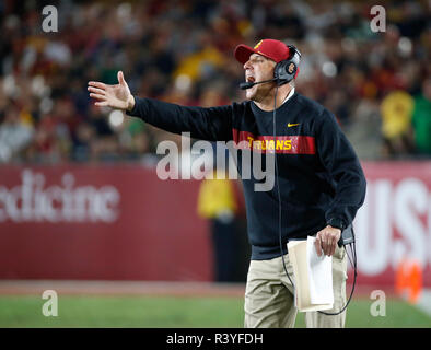 November 24, 2018 USC Trojans Haupttrainer Ton Helton während der Fußball-Spiel zwischen den Notre Dame Fighting Irish und die USC Trojans am Los Angeles Coliseum in Los Angeles, Kalifornien. Charles Baus/CSM Stockfoto