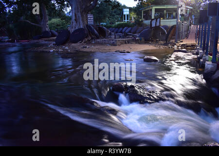 Hogenakkal Wasser fällt in Tamilnadu Stockfoto