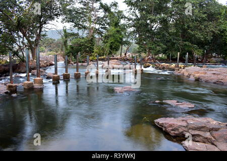 Kaveri Fluss in Hogenakkal fällt Stockfoto