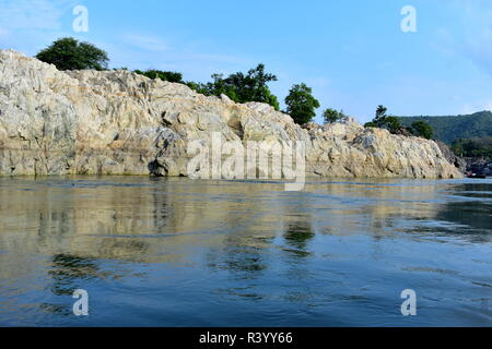 Berg in Hogenakkal Stockfoto