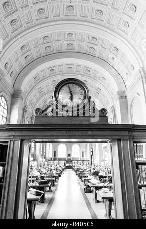 Boston, Massachusetts, USA. Boston Public Library Main Leseraum. Stockfoto