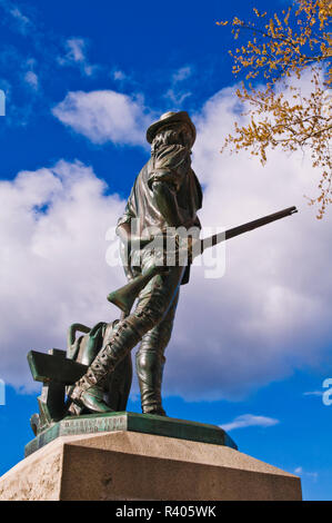 Minute Man statue am Old North Bridge, Minute Man National Historic Park, Massachusetts, USA Stockfoto