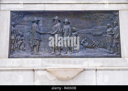 Plakette mit der Darstellung der pilger Ankunft und Gründung von Boston am öffentlichen Garten, Boston, Massachusetts, USA Stockfoto