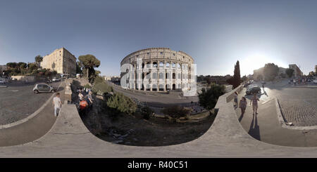 360 Grad Panorama Ansicht von Das Kolosseum ist wahrscheinlich die beeindruckendste Gebäude des Römischen Reiches. Ursprünglich als der Flavischen Amphitheater bekannt.