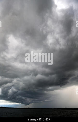 Sturm über den See Waukaunabo, Minnesota Stockfoto