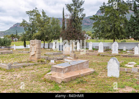 PIKETBERG, SÜDAFRIKA, 22. AUGUST 2018: Ein historischer Friedhof in Piketberg, im Swartland Region der Provinz Western Cape Stockfoto