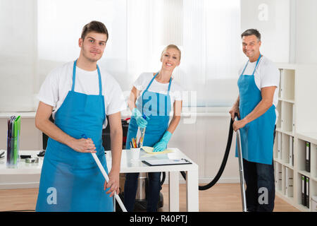 Hausmeister Reinigung Büro Stockfoto