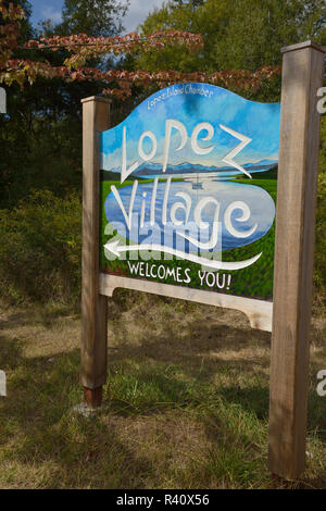 USA, Washington State, San Juan Inseln, Lopez Island, Lopez Dorf heißt Sie willkommen! Zeichen Stockfoto
