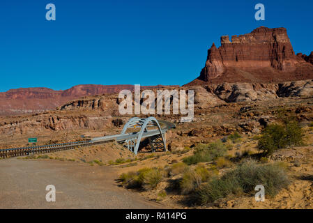 USA, Utah, Hite. Landstraße 95 Brücke über den Colorado River North End Lake Powell, Stockfoto