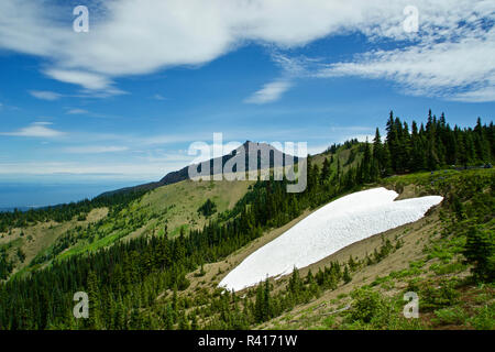 USA, Washington State. Die Olympische Halbinsel, an der Hurricane Ridge Besucherzentrum, Blick nach Norden in Richtung Kanada über den Juan de Fuca Strait Stockfoto