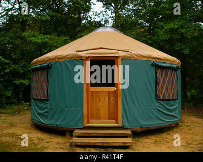 Eine Jurte an Girl Scout Camp Redwing, in Western Pennsylvania entfernt. Stockfoto