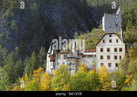 Burg Fernsteinsee in Tirol im Oktober 2015 Stockfoto