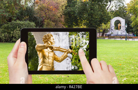 Snapshot von Johann Strauss Denkmal in Wien Stockfoto