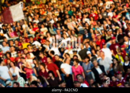 Unscharfen Hintergrund der Menschenmenge im Stadion Stockfoto