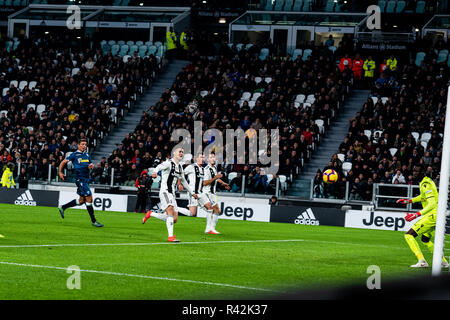 Turin, Italien. 24 Nov, 2018. von Juventus Turin in der Serie A Gleichen Juventus vs SPAL. Juventus Turin gewann 2-0 bei der Allianz Stadion, in Turin am 24. November 2018 Credit: Alberto Gandolfo/Pacific Press/Alamy leben Nachrichten Stockfoto