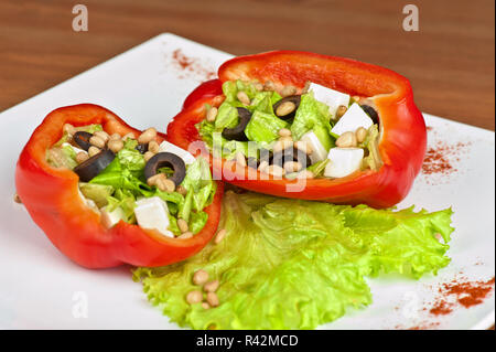 Gefüllte Paprika mit Feta-Käse gebraten Stockfoto