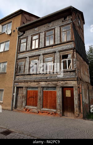 Altes Haus renovierungsbedürftig Stockfoto