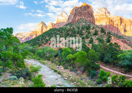 Schöne Zion National Park an einem sonnigen Tag, Utah, USA. Stockfoto